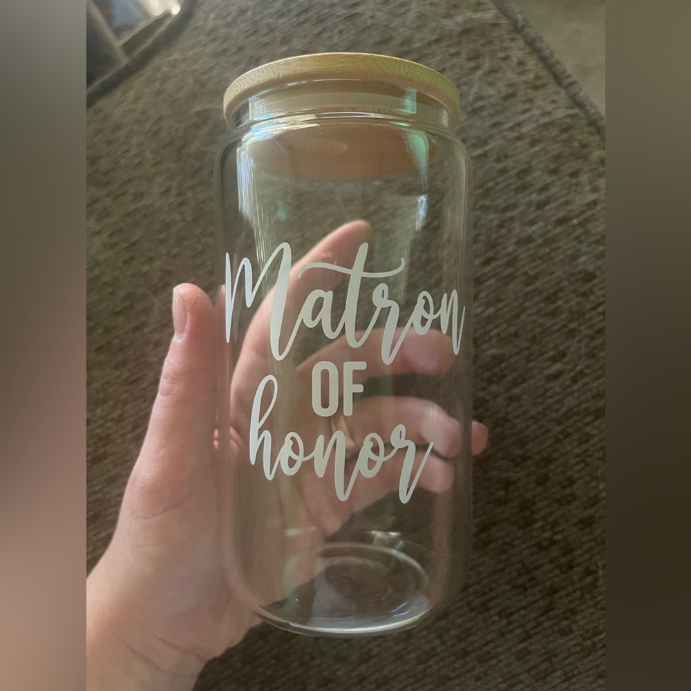 Bridal party glass cups